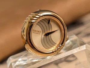 Vintage 1980's SEIKO 2320-0290 Ring Watch Gold Dial Quartz Women 19mm - Picture 1 of 11