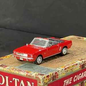 1964 1/2 FORD MUSTANG CONVERTIBLE DIE-CAST 1:43 SCALE MotorMax American Classics - Picture 1 of 12
