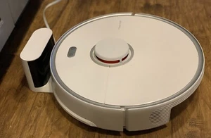Aspiradora y fregona robot puro Roborock S6 conectada a Wi-Fi - blanca - Imagen 1 de 3