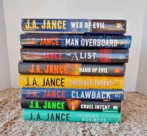Lot of 8 ALI REYNOLDS Mystery Series Hard Cover Books by J.A. Jance - Picture 1 of 5