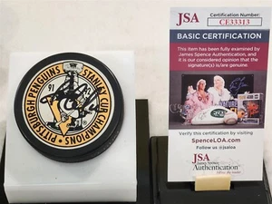 MARIO LEMIEUX signed PENGUINS Stanley Cup puck JSA COA - Picture 1 of 2