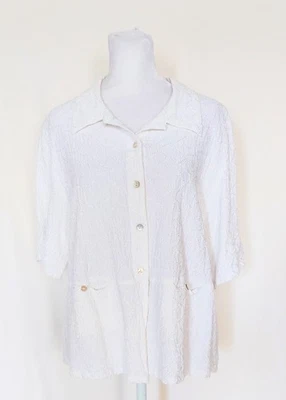 Camiseta Johnny Was Collection para mujer mediana bordada manga corta abotonada blanca Foto 1 de 4