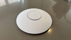 Punkt dostępowy Ubiquiti UniFi WiFi 6 Pro (U6-PRO) - Zdjęcie 1 z 9