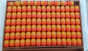 Lotto 100 Bussolotti Ovetti Kinder Vuoti Ideali Per Pesche-Estrazioni-Lotterie - Foto 1 di 2