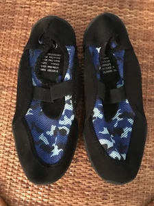 Boys Kids Water Pool Shoes Size 4-5 Blue Black Size Xl Adjustable Strap Youth - Picture 1 of 5