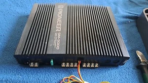 vintage amplificatore marca pioneer modello gm3000 pot 75x4 ho 150x2 attacco din - Foto 1 di 8