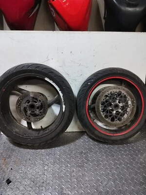 Suzuki GSXR 600 750 2008-2009 OEM JUEGO DE RUEDAS DELANTERAS Y TRASERAS CON ROTORES RECTOS!! Foto 1 de 4