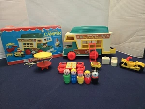 Vintage 1970s Fisher Price Little People 994 Play Family CAMPER 100% Comp W/Box - Picture 1 of 17