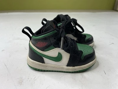 Zapatos para niños pequeños Nike Air Jordan 1 Mid 'Negro/Verde Pino' 640735 067 - Talla 5C Foto 1 de 4