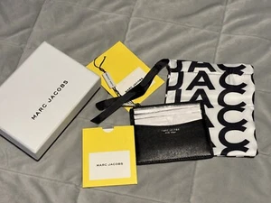 Marc Jacobs ‘THE SLIM 84’ Zip Card Holder in Black - One Only - Picture 1 of 6