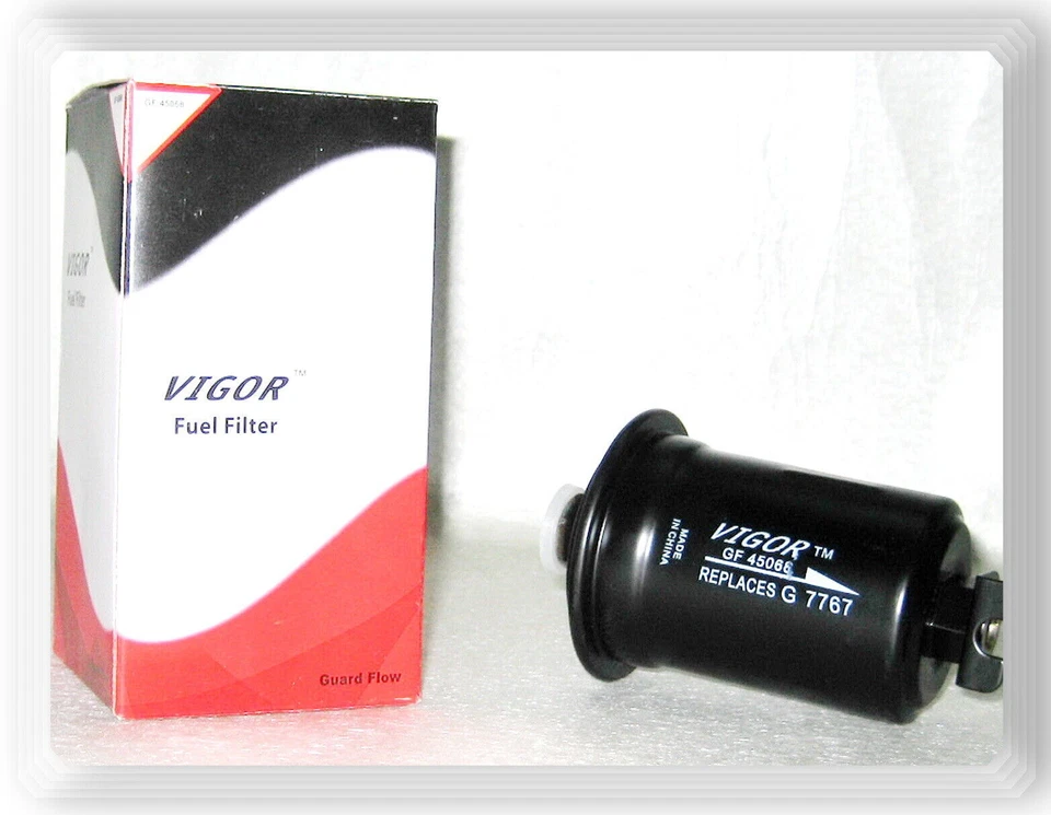 Filtro de combustible compatible con: OEM# 23300-20020 Lexus ES300 Toyota Avalon Camry Solara Foto 1 de 1