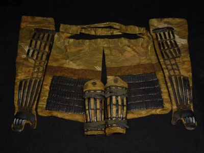 Original HAIDATE, SUNEATE and KOTE from Samurai armor from EDO/MEIJI period. - Image 1 of 4