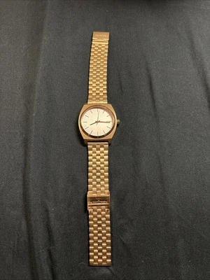 Nixon Time Teller - Reloj Oro Rosa - Excelente Estado Foto 1 de 4
