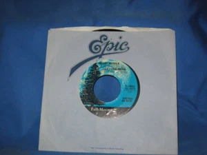DAN FOGELBERG 45 Heart Hotels / Beggars Game - VG - Imagen 1 de 2