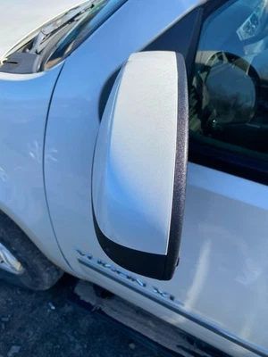 09 10 11 12 13 14 GMC YUKON XL 1500 Espejo de puerta lado del conductor izquierdo Foto 1 de 4