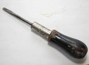 Cacciavite piatto a cricchetto vintage. Made In US Zone, Germania Occupata Post Seconda Guerra Mondiale - Foto 1 di 9