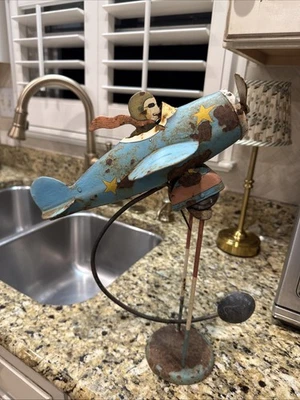 "JUGUETE DE HOJALATA BALANZA AVIÓN VINTAGE MODELOS AUTÉNTICOS AVIÓN CON PÉNDULO 16"" DECORACIÓN" Foto 1 de 4