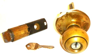 Vintage Art Deco Brass Locking Door Knob w/ Key & Latch Bolt Assembly - Picture 1 of 6