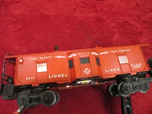 c7 POSTWAR Lionel # 6517 Illuminated Bay Window  Caboose~TESTED AND WORKS - Picture 1 of 15