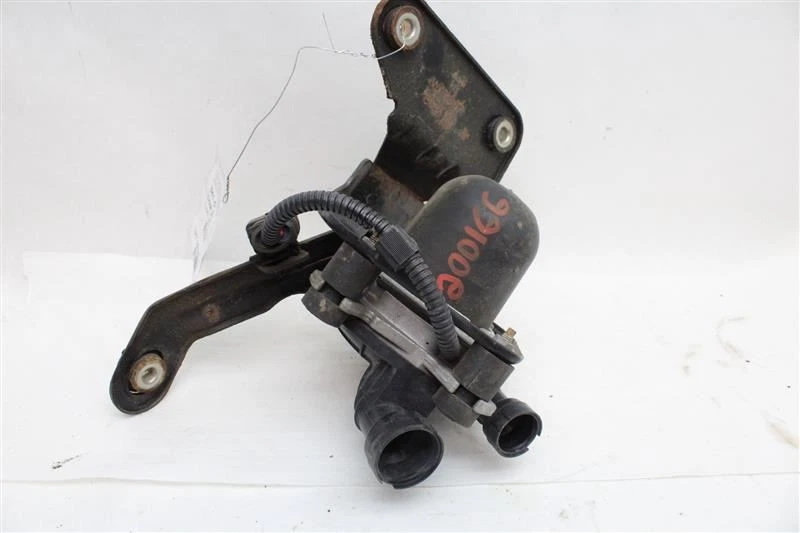 BOMBA INYECCIÓN AIRE SMOG Volkswagen CC 2012 12 2013 13 2014 14 1036001 Foto 1 de 4