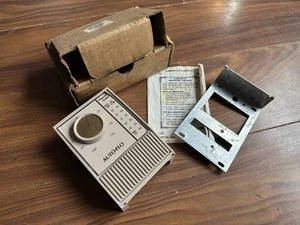 AUTO-FLO Humidity Control Vintage Humidistat 7652 Honeywell H46B1309 New in BOX - Picture 1 of 8