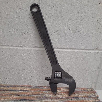 Diamante 10” Llave Ajustable Hecha en EE. UU. Óxido Negro 1-1/8" Capacidad N1000 Foto 1 de 4