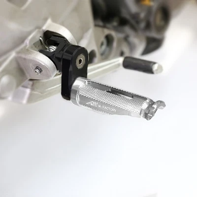 Clavijas de pie extendidas delanteras plateadas Shinobi 25 mm para Kawasaki Z800 13 14 15 16 17 Foto 1 de 4