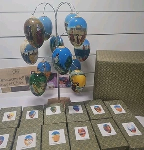 Ornamento Uovo di Pasqua Tesori Internazionali Collezione Resurrezione Cristiana - Foto 1 di 19
