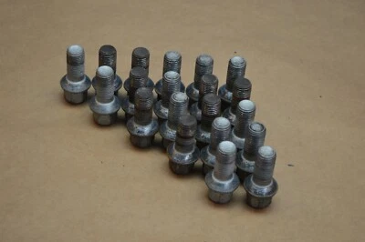 Mercedes Benz E63 S 2014 W212 AMG tuercas de rueda juego de 20 tuercas #2 Foto 1 de 4