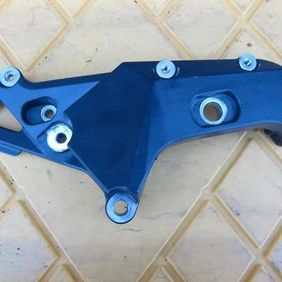 2011 MV AGUSTA BRUTALE 990R OEM ПОДРАМНИК - Изображение 1 из 4