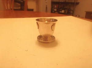 VINTAGE FRENCH St.MEDARD SILVER PLATE EGG CUP - Picture 1 of 4