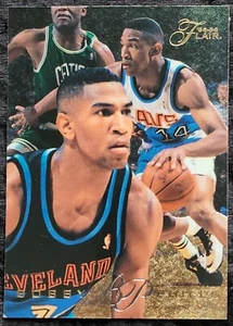 1995-96 FLAIR Bobby Phills #22 - MINT with Metallic Background - Picture 1 of 3