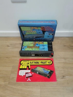 Science Fair Vintage 200 In One Electronic Project Lab 1980s Rare VG Cond - Image 1 of 4