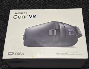 Samsung Gear VR 2 Oculus Virtual Reality Headset 2016 SM-R323 Blue / Black USB-C - Picture 1 of 7