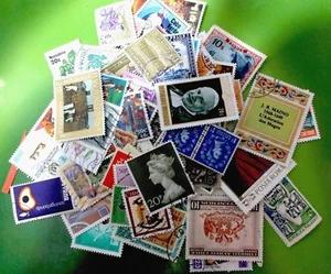 KONVOLUT SAMMLUNG LOT VON 100 BRIEFMARKEN WELT - Bild 1 von 1