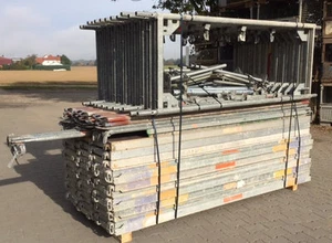 Rusztowanie elewacyjne Layher Assco MJ ok. 136 m2 używane rusztowanie rusztowanie budowlane rusztowanie - Zdjęcie 1 z 3