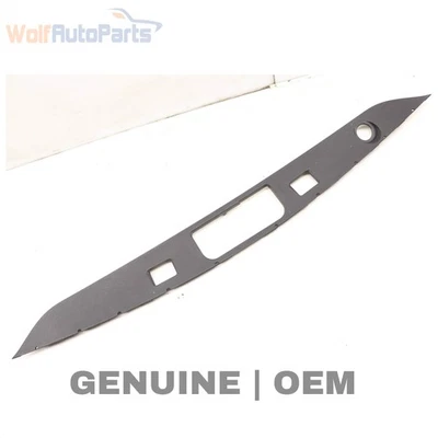 Mercedes-Benz S560 2018-2019 - moldura de tapa de maletero 2227500500 Foto 1 de 4