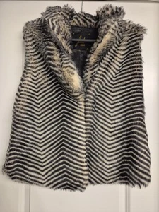 Jack by Bb Dakota Women Faux Fur Vest Pockets Super Soft Fuzzy Size LARGE - Picture 1 of 4