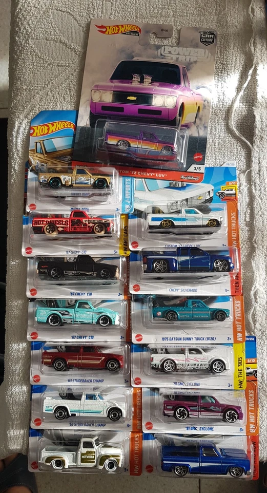 Hot Wheels Pick-Up vari -- Chevy GMC Mazda Studebaker - Immagine 1 di 1