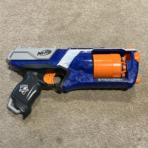 Pistola y balas blandas Nerf Strongarm N Strike Elite - En muy buena condición - Imagen 1 de 5