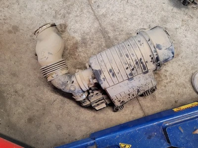 Воздухоочиститель 4,8 л подходит для 07-15 EXPRESS 2500 VAN 2010415 - Изображение 1 из 4