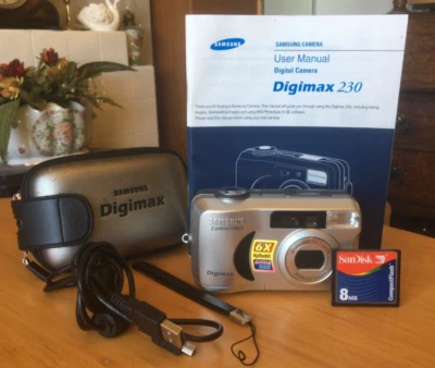 SAMSUNG DIGIMAX 230 2.0MP DIG.CAMERA SILVER WITH CASE/USER MANUAL & 8MP SANDISC - Image 1 of 4