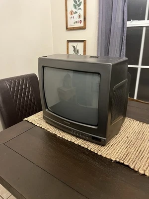 Vintage Toshiba 13” Inch Color CRT TV - Works, Read Description - Image 1 of 4