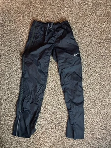 Nike Trainingshose Damen klein schwarz gerade sportlich aktiv Sportbekleidung - Bild 1 von 7