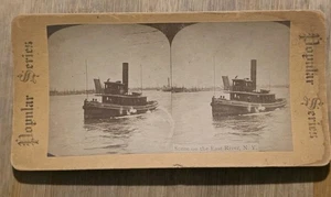 Stereo vintage vista dei primi rimorchiatori sull'East River di serie popolare - Foto 1 di 2