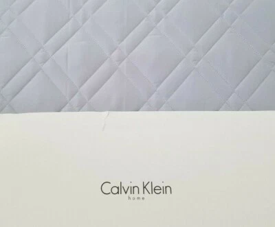 Edredón Queen Calvin Klein bordado plateado/azul nuevo en paquete Foto 1 de 4