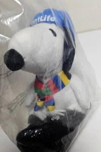 2014 Met Life Snoopy Soft 7" Plush "Winter Olympics" Colorful Scarf- New  - Picture 1 of 12