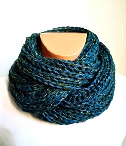 Sciarpa da snood unisex fatta a mano in cashmere leggera lucida da filato filato filato a mano - Foto 1 di 5