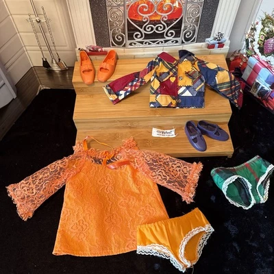 LOTE DE VESTIDOS DE RENDA VINTAGE CRISSY VELUDO BONECA SAPATOS RARO PATCH JAQUETA DE TRABALHO LARANJA - Imagem 1 de 4