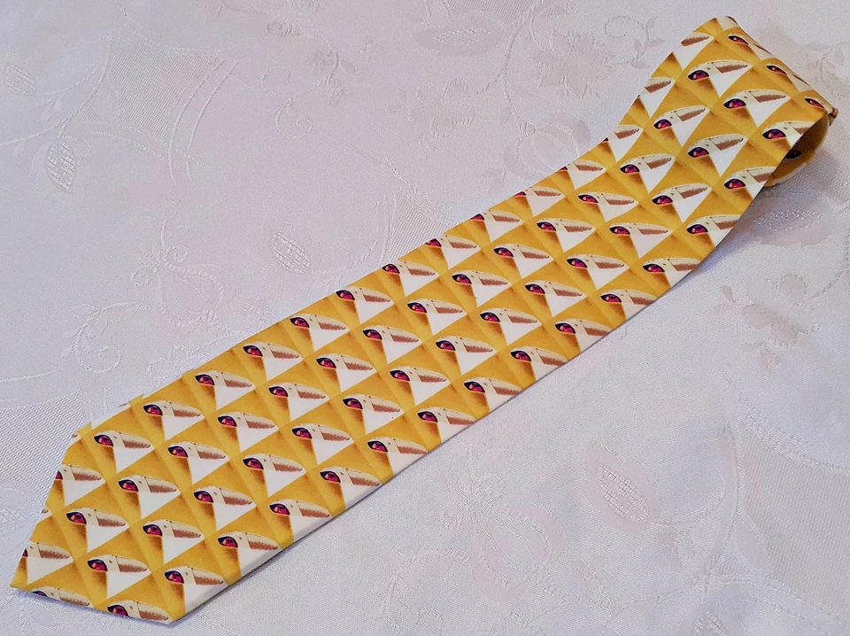 CORBATA DE CUELLO FORD VINTAGE AUTÉNTICA AMARILLA BLANCA HECHA A MANO SEDA PARA HOMBRE Foto 1 de 4